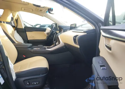 2019 Lexus Nx 300 z USA, uszkodzony, nr VIN JTJBARBZ1K2192796